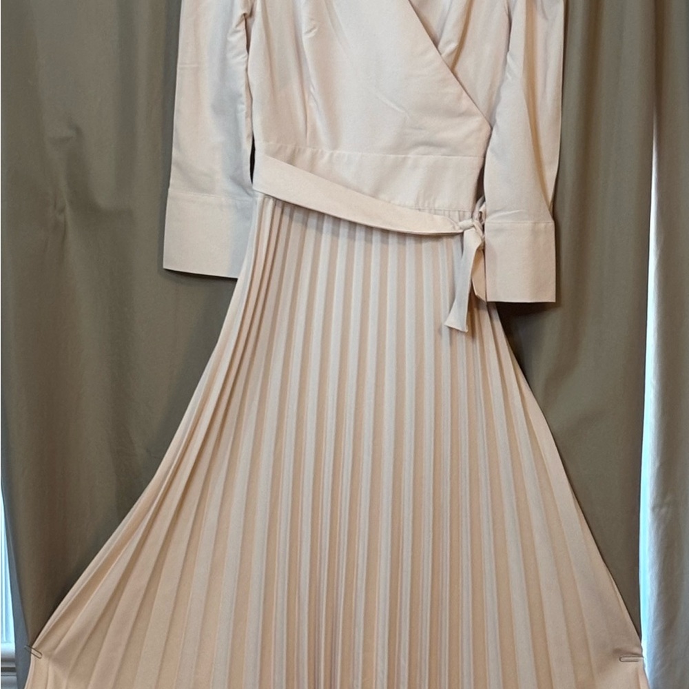 Elegant Cream Midi Dress